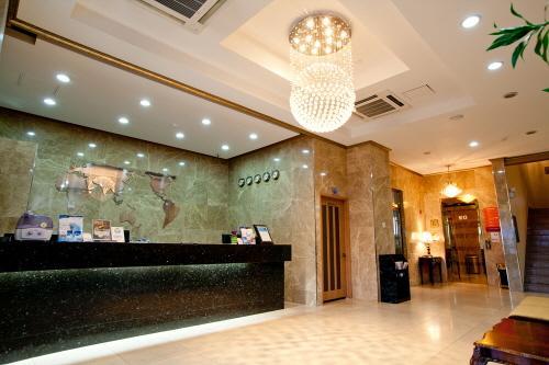 B&Beach Tourist Hotel ยอซู ภายนอก รูปภาพ