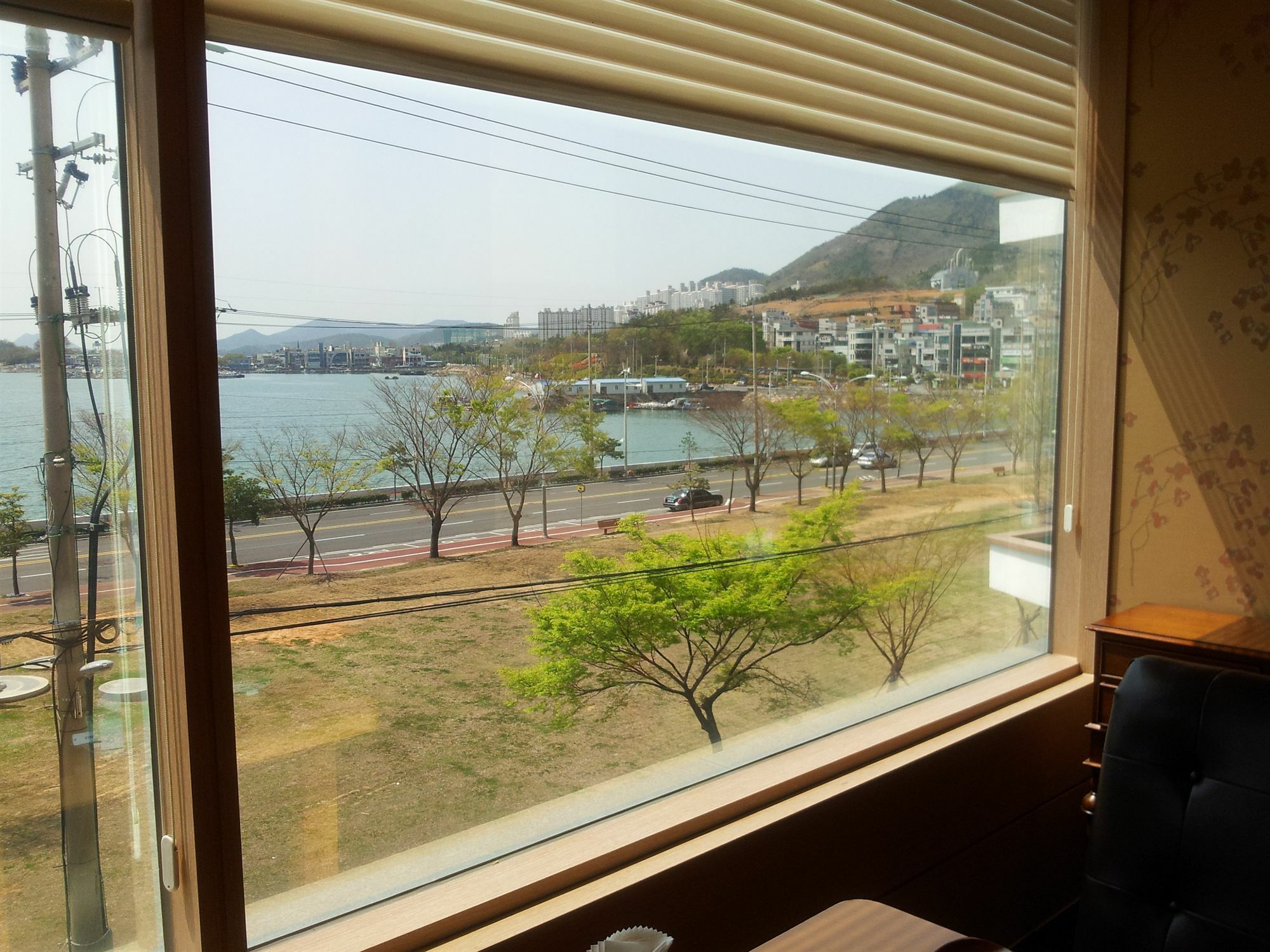 B&Beach Tourist Hotel ยอซู ภายนอก รูปภาพ